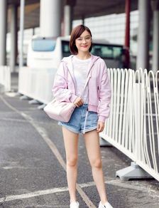 袁姍姍巴黎時(shí)裝周少女造型引熱議，床上用品互動(dòng)增添溫暖